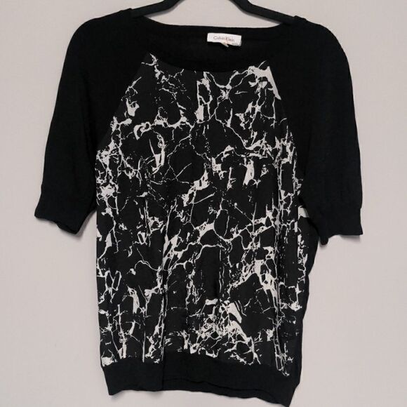 Calvin Klein Short Sleeve Light weight Sweater - Picture 1 of 5
